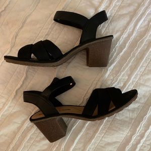 clarks women's sashlin jeneva heeled sandal